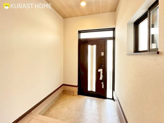 京都市伏見区久我石原町　中古戸建の玄関