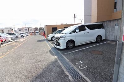 【駐車場】 | グランシャリオ