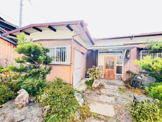 刈谷市泉田町貸店舗の外観