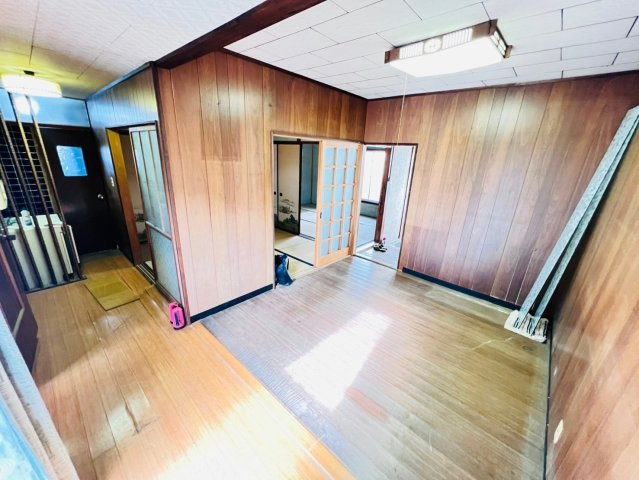 刈谷市泉田町貸店舗の内装