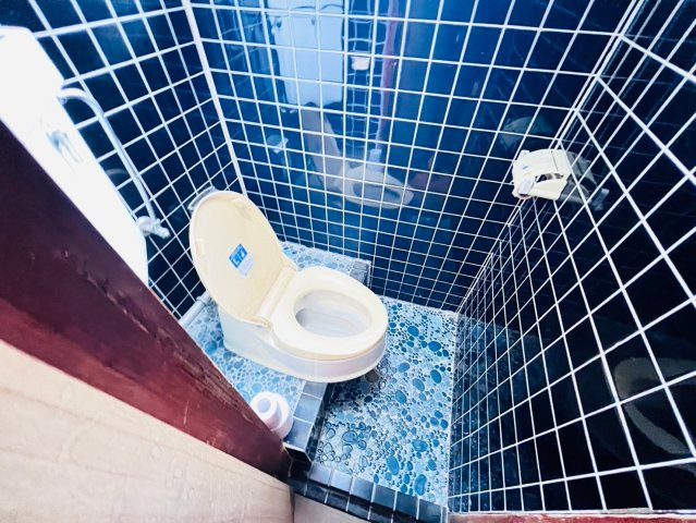 刈谷市泉田町貸店舗のトイレ