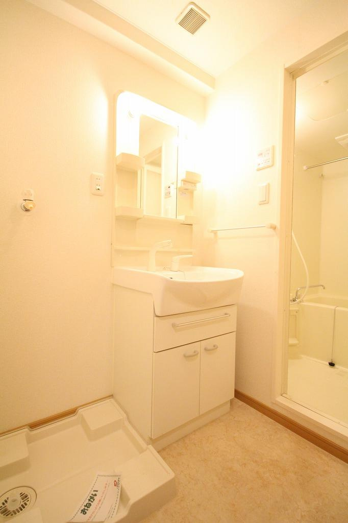 フラットワンの洗面所|※お部屋により仕様が異なる場合があります