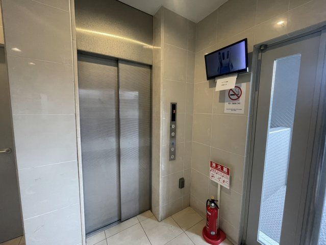 グランアッシュ寝屋川シティマークノースリッジのその他共用部分|エレベーターホール
■物件内覧・資金計画相談・住宅ローン相談、リフォーム相談、お問合せ受付中■
※当日・翌日のご内覧、ご相談はお電話でのお問合せがスムーズです！