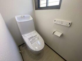 中古戸建のトイレ