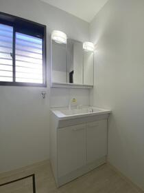 中古戸建の独立洗面台