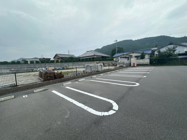 テイルウィンドの駐車場