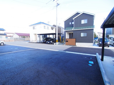 【前面道路含む現地写真】 | Cradle garden　桑折町第１　３号棟