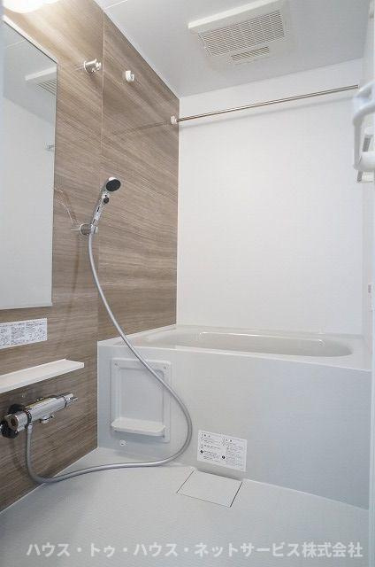 クレセールの浴室