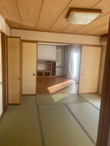 富士市入山瀬３丁目中古住宅の間取り