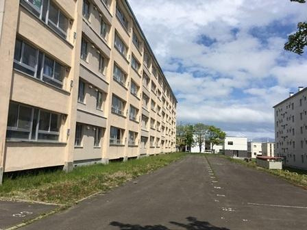 若草501マンションの駐車場