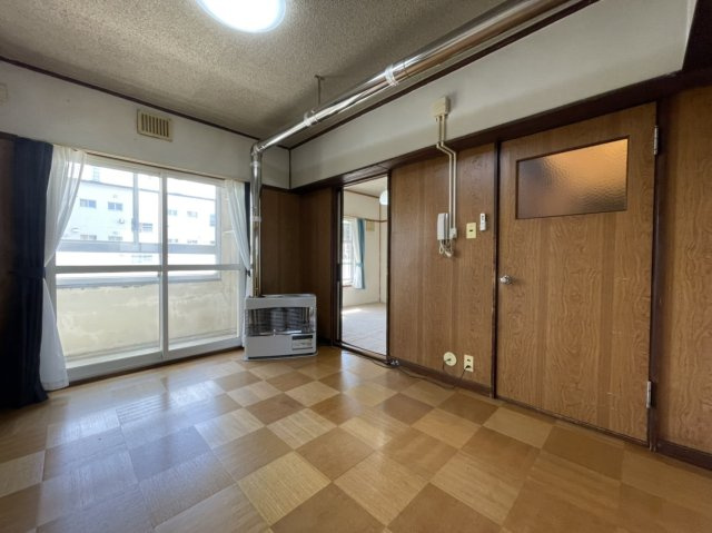 若草501マンションの居間・リビング