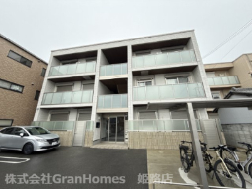シャーメゾン　姫路Wの外観