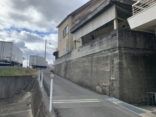 紀の川市尾崎　土地の周辺