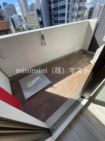 セレニテ中崎町リアンのバルコニー