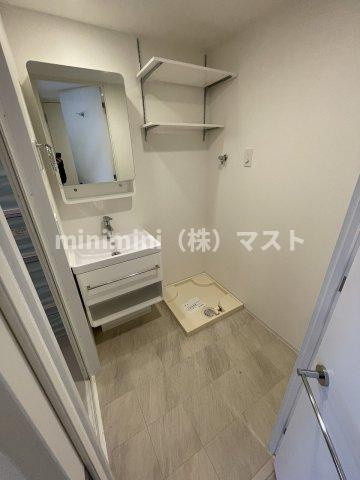 セレニテ中崎町リアンの洗面所