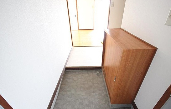 MARKSFORT津福の玄関|内装イメージ：同物件別室