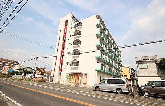 MARKSFORT津福の外観