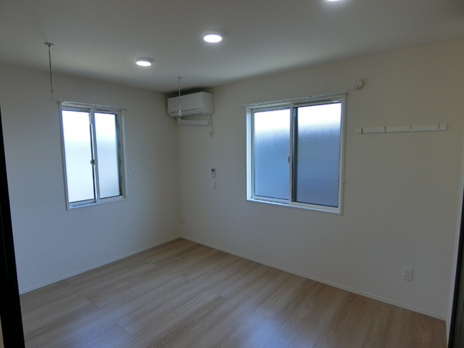 【寝室】Ｄ－ＲＯＯＭ遠見塚Ⅰ