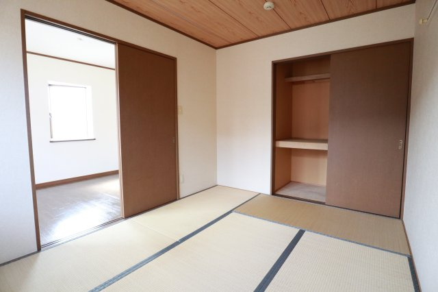 ルナハイツの和室