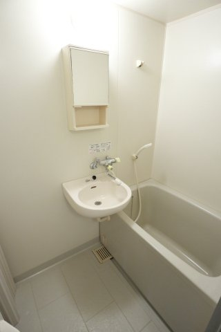 ルナハイツの浴室