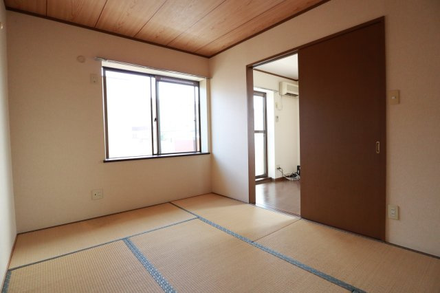 ルナハイツの和室