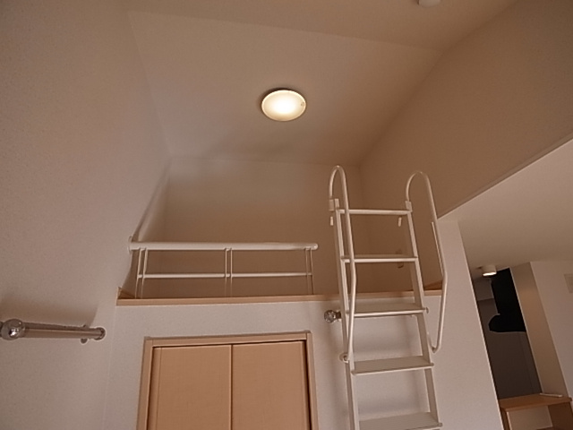 神戸市北区谷上西町のアパート