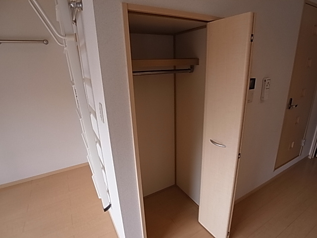 神戸市北区谷上西町のアパートの収納|クローゼット