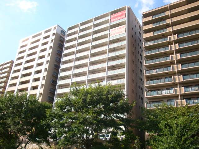 ローレルコート宝塚武庫川町の外観