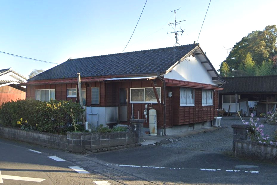曽於市末吉町深川の中古一戸建の外観