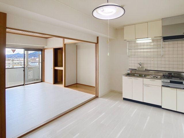 上町サンタウンの居間・リビング