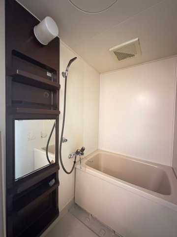 新芦屋ハイタウンの浴室