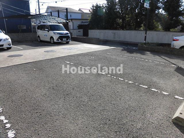 パティナＡの駐車場