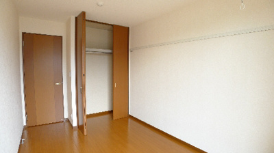 【収納】 | 【シャーメゾン】グランドゥール桜木Ⅰ | 開口が天井まであるので収納量あります