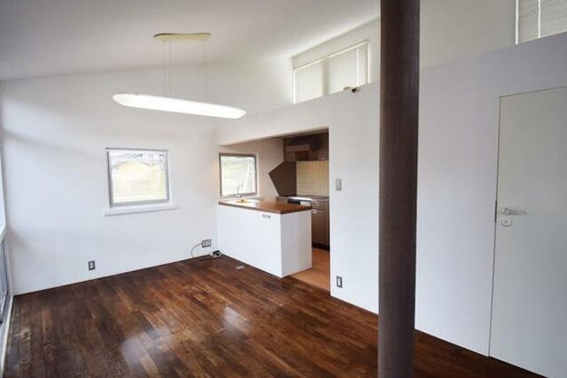 【居間・リビング】 | 大室高原別荘地　戸建