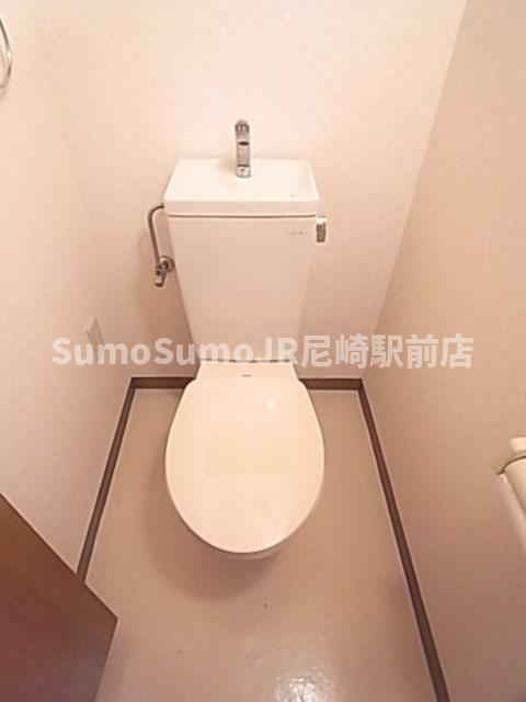 尼崎市小中島３丁目の賃貸マンションのロビー|清潔なロビーです