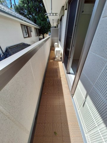 カノン東越谷のバルコニー
