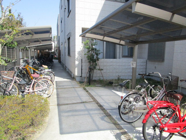 Ｌａ　Ａｐａｒｔａ　Ｆａｍｉｌｉａ　高石神のその他共用部分|★敷地内自転車置場★