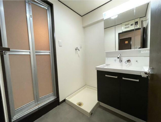 シティマンション大名の独立洗面台