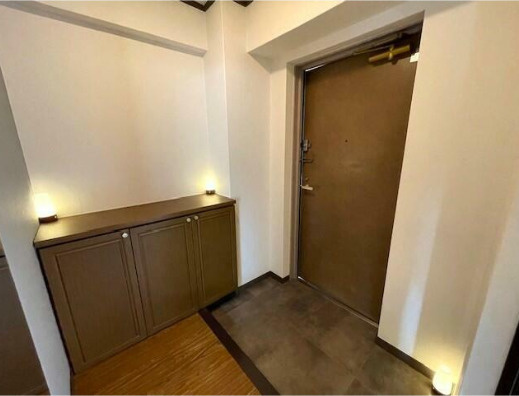 シティマンション大名の玄関