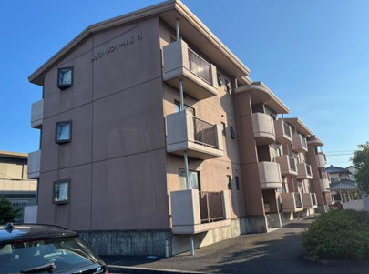 富士市中丸の一棟マンションの外観