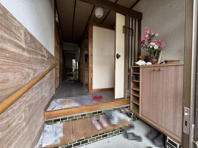 高知市上本宮町の玄関