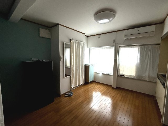 コートハウスの居間・リビング