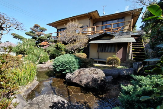 【庭】 | 熱海市下多賀　戸建