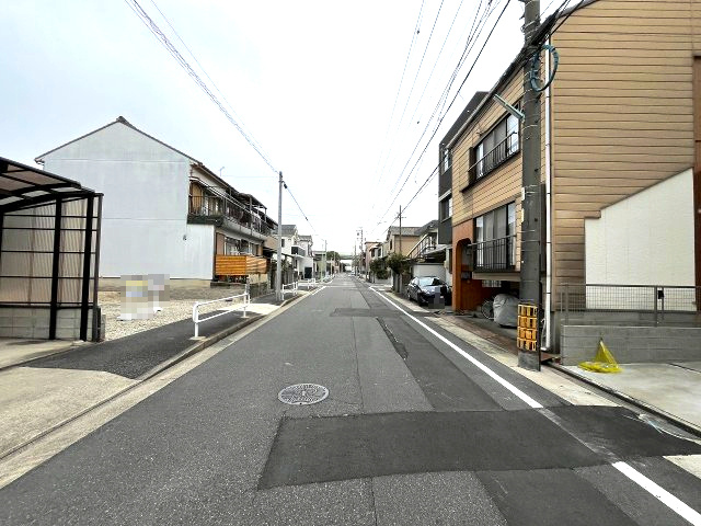 南区天白町三丁目　売地の前面道路含む現地写真|前面道路