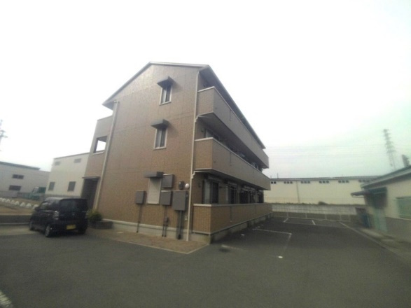 アルコバレーノ潤和の駐車場