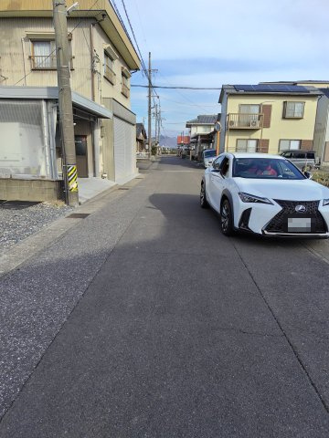 ６４６３８　本巣市早野糸貫川土地の前面道路含む現地写真