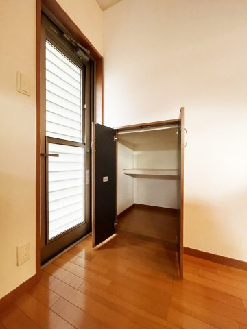 八万町橋本一戸建の収納