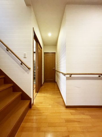 八万町橋本一戸建の内装