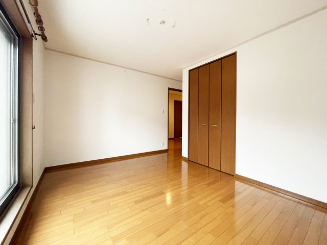 八万町橋本一戸建の居間・リビング