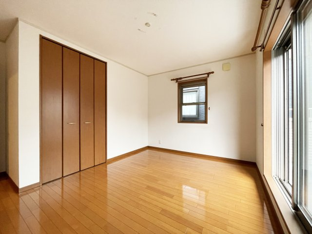 八万町橋本一戸建の居間・リビング